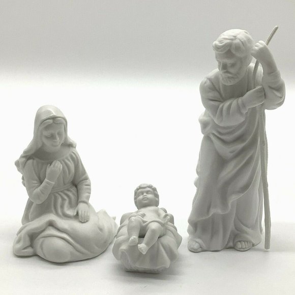 Avon Holy Family Nativity Collectibles - Picture 3 of 12